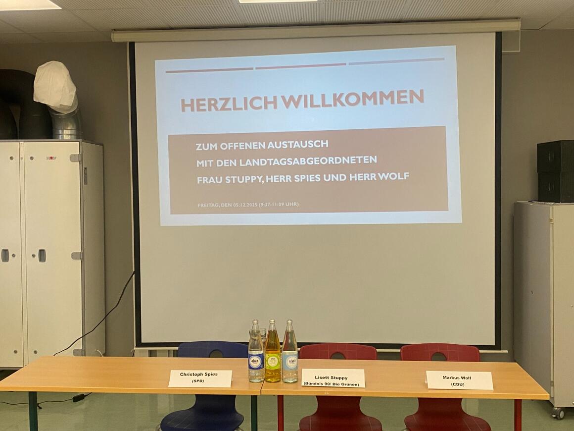 Drei Landtagsabgeordnete zu Gast am Leininger-Gymnasium